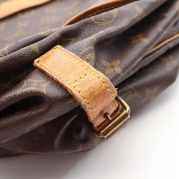 LOUIS VUITTON Brown Monogram Leather Shoulder Bag - Picture 12 of 15